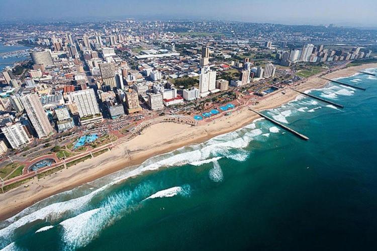 Bayside Hotel & Self Catering 110 West Street Durban Extérieur photo