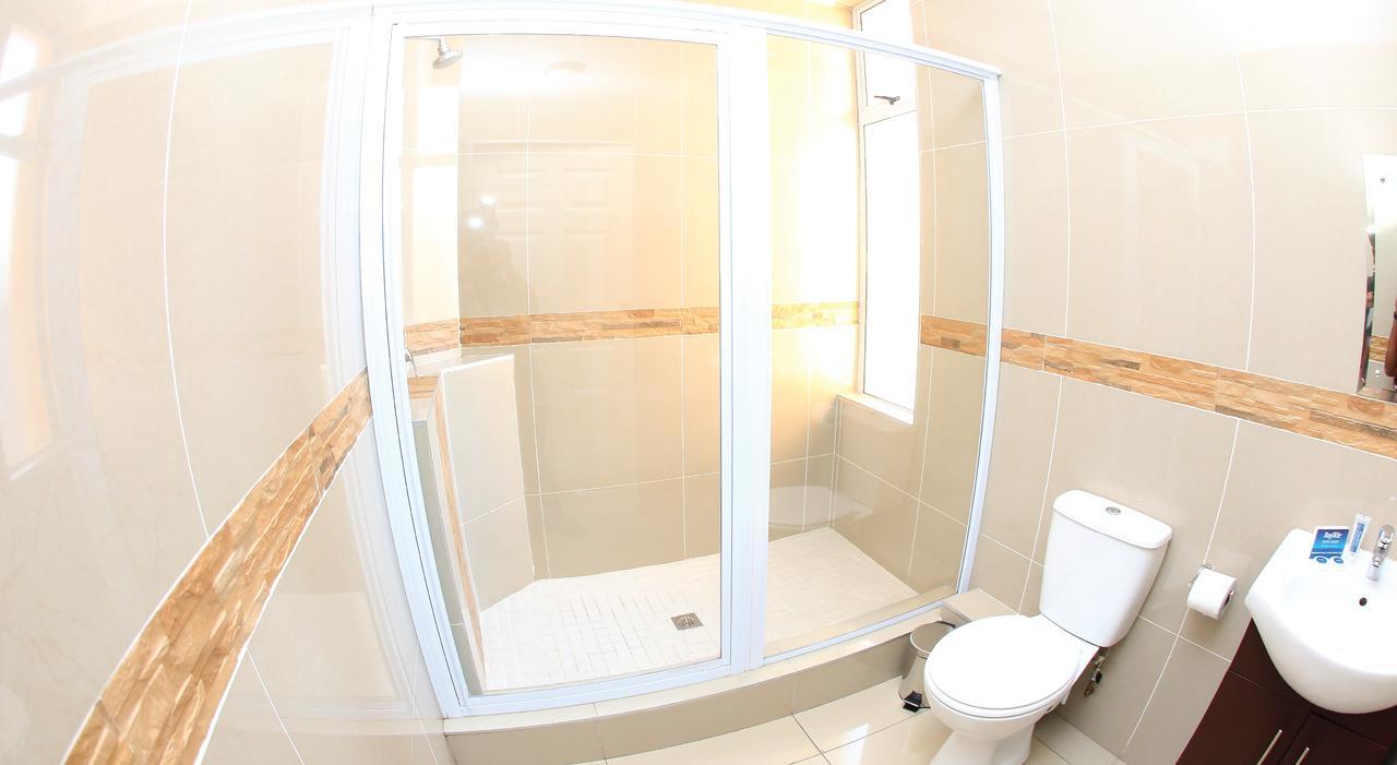 Bayside Hotel & Self Catering 110 West Street Durban Extérieur photo